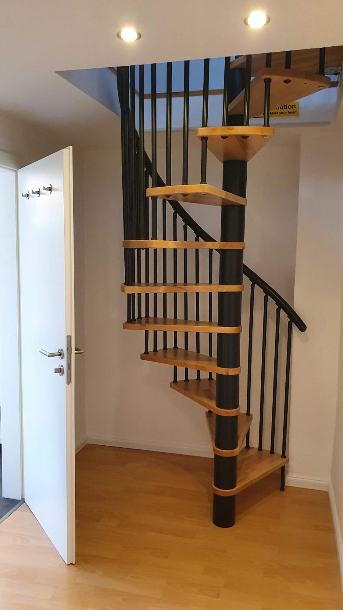 Modern 2.5 Bedroom Duplex Near Messe, Airport, Arena Apartment Düsseldorf
