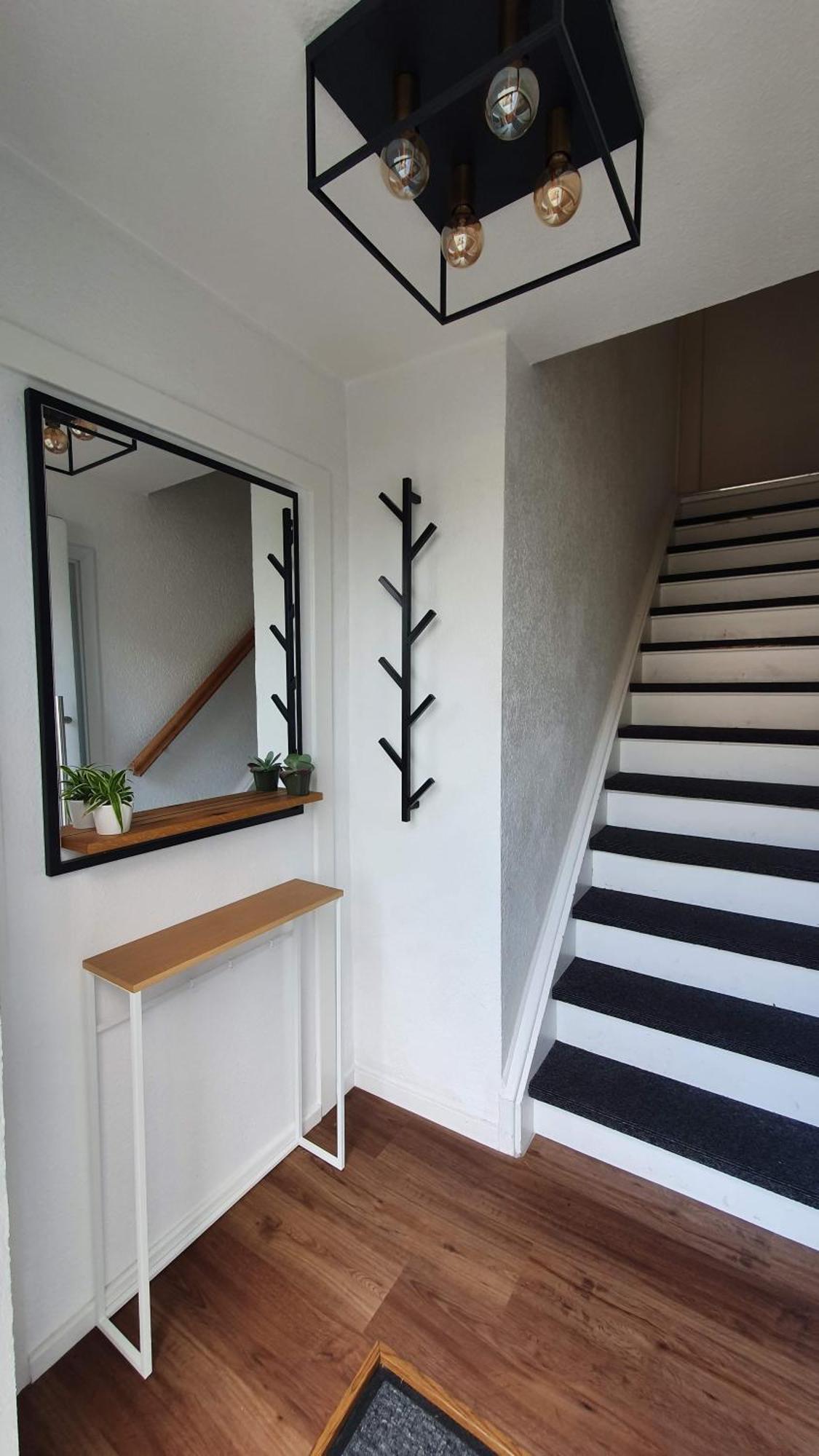 Modern 2.5 Bedroom Duplex Near Messe, Airport, Arena * Düsseldorf