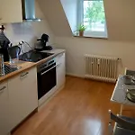 Modern 2.5 Bedroom Duplex Apartment Near Messe, Airport, Arena