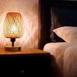 Modern 2.5 Bedroom Duplex Apartment Near Messe, Airport, Arena