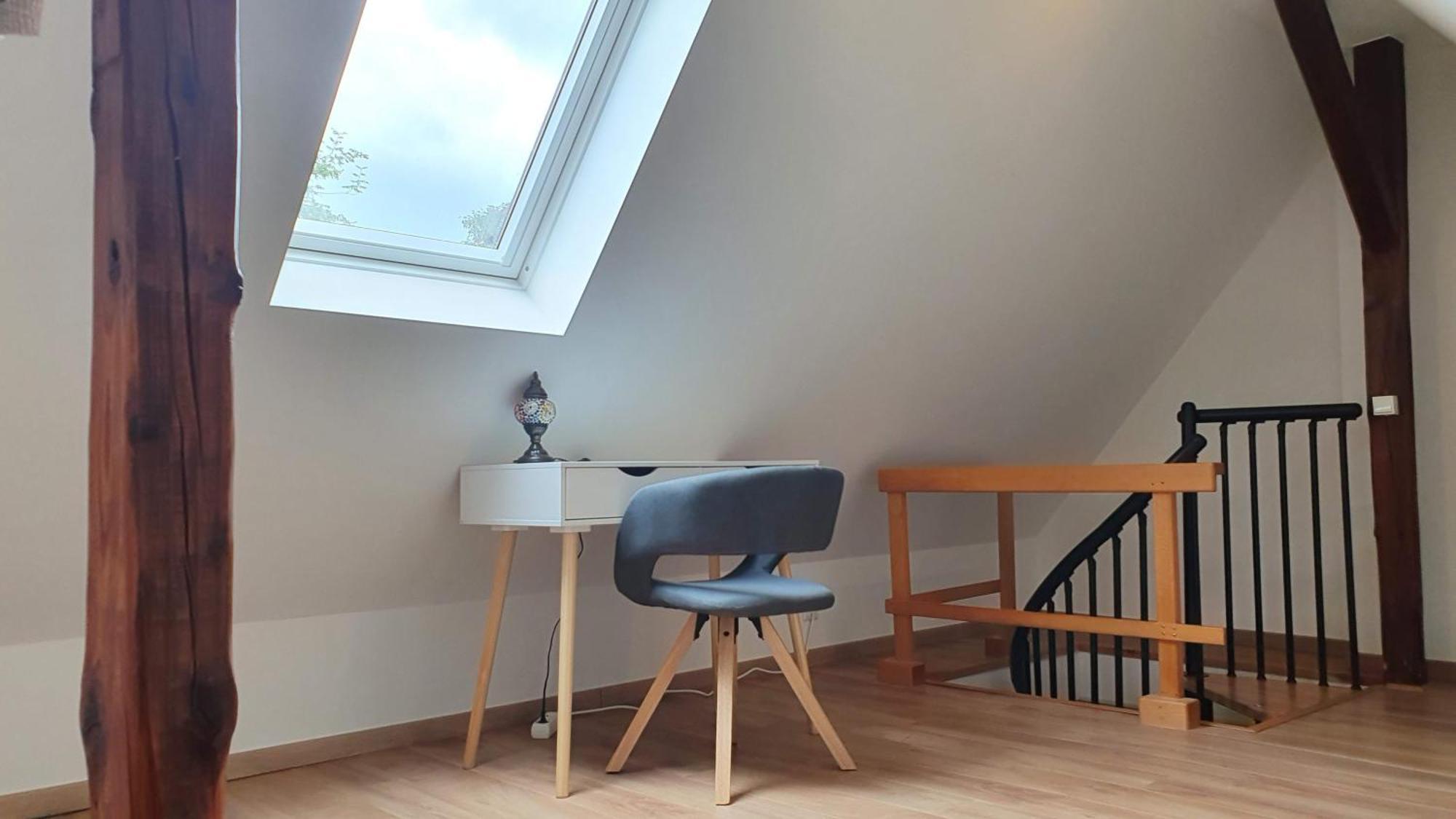 Modern 2.5 Bedroom Duplex Near Messe, Airport, Arena *